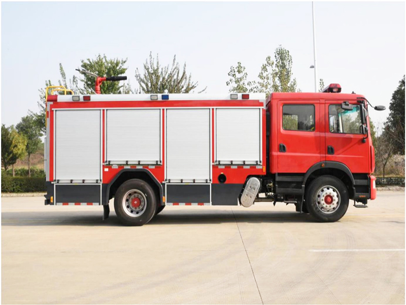 國(guó)六7噸東風(fēng)D9泡沫消防車
